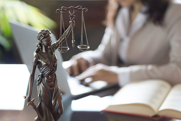 criminal law statue-law attorney services